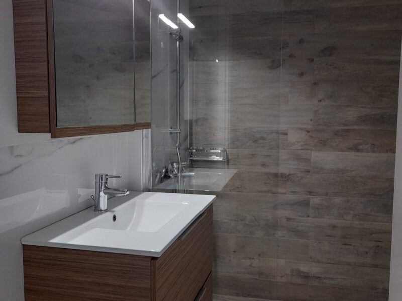 ANAKAINISI-MPANIOU-KATOIKIAS-HRAKLEIO