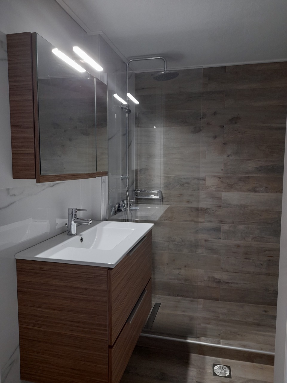 ANAKAINISI-MPANIOU-KATOIKIAS-HRAKLEIO